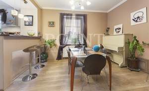 Дом 700м², 2-этажный, участок 13 сот.