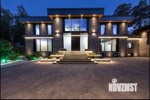 Коттедж 1700м², 3-этажный, участок 46 сот.