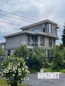 Дом 302м², 3-этажный, участок 5 сот.