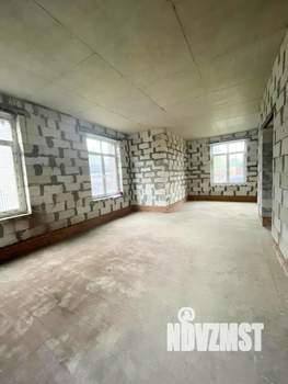 Дом 282м², 2-этажный, участок 8 сот.