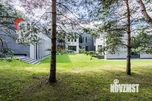 Дом 2240м², 3-этажный, участок 40 сот.