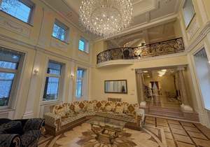 Дом 740м², 3-этажный, участок 28 сот.