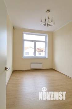 Таунхаус 283м², 3-этажный, участок 5 сот.