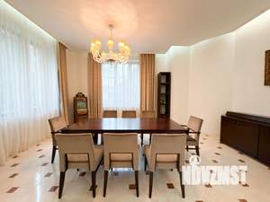 Коттедж 650м², 2-этажный, участок 18 сот.