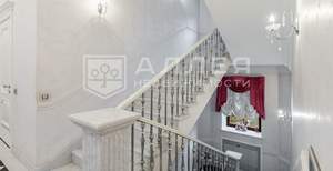 Дом 620м², 3-этажный, участок 15 сот.