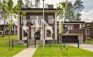 Дом 434м², 3-этажный, участок 13 сот.