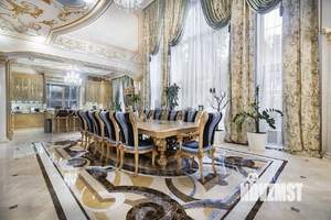 Дом 1500м², 3-этажный, участок 60 сот.