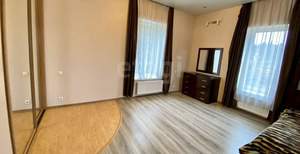 Дом 350м², 3-этажный, участок 8 сот.