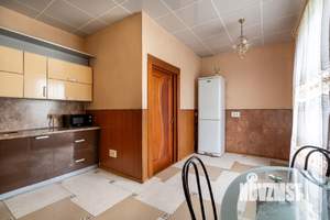 Дом 298м², 2-этажный, участок 6 сот.