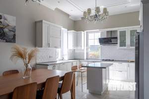 Дом 430м², 2-этажный, участок 17 сот.