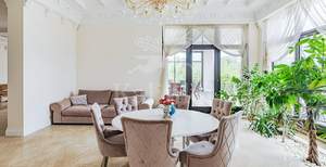 Дом 1663м², 3-этажный, участок 0 сот.