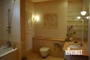 Дом 360м², 2-этажный, участок 10 сот.