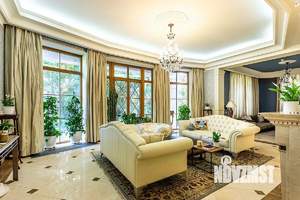 Дом 654м², 3-этажный, участок 19 сот.