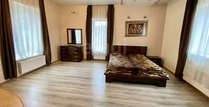 Дом 350м², 3-этажный, участок 8 сот.