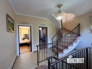 Коттедж 200м², 3-этажный, участок 12 сот.