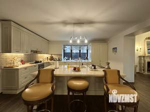 Коттедж 1000м², 3-этажный, участок 20 сот.