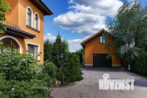 Дом 243м², 2-этажный, участок 10 сот.