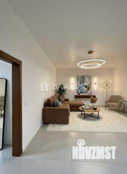 Дом 302м², 3-этажный, участок 5 сот.