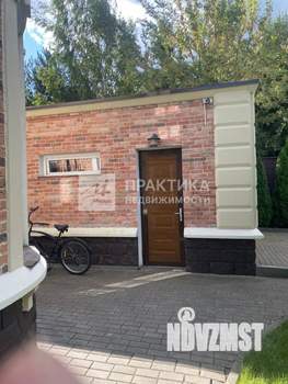 Таунхаус 318м², 3-этажный, участок 8 сот.