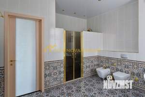 Дом 627м², 2-этажный, участок 16 сот.