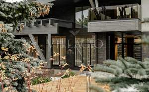 Дом 1123м², 2-этажный, участок 22 сот.