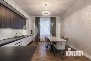 Дом 515м², 2-этажный, участок 14 сот.