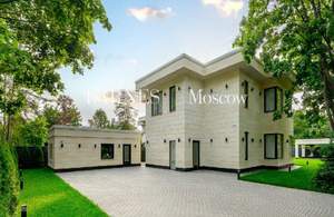 Дом 300м², 2-этажный, участок 10 сот.