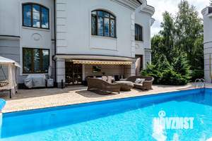 Дом 667м², 3-этажный, участок 20 сот.