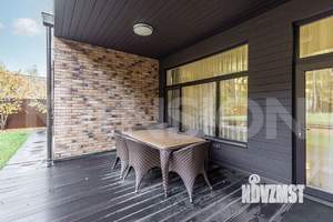 Дом 300м², 1-этажный, участок 16 сот.