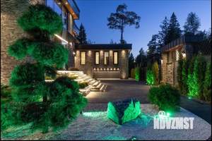 Коттедж 1700м², 3-этажный, участок 46 сот.