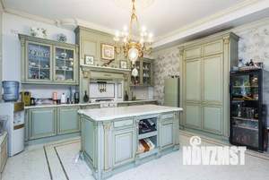 Коттедж 450м², 2-этажный, участок 7 сот.