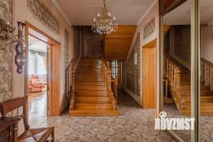 Коттедж 522м², 3-этажный, участок 9 сот.