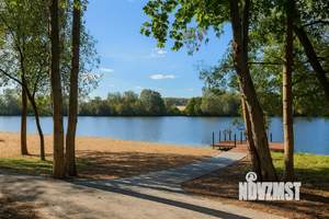 Дом 1860м², 2-этажный, участок 70 сот.