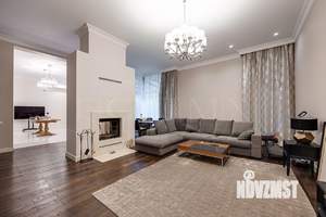 Дом 440м², 2-этажный, участок 5 сот.