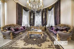 Дом 1500м², 3-этажный, участок 60 сот.