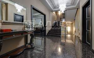 Дом 1135м², 2-этажный, участок 23 сот.