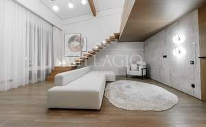 Дом 1123м², 2-этажный, участок 22 сот.