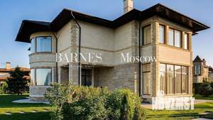 Дом 438м², 2-этажный, участок 22 сот.