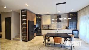 Таунхаус 186м², 2-этажный, участок 3 сот.