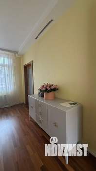 Дом 1300м², 2-этажный, участок 50 сот.