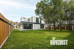 Дом 340м², 2-этажный, участок 8 сот.