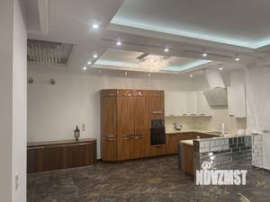 Таунхаус 400м², 3-этажный, участок 5 сот.