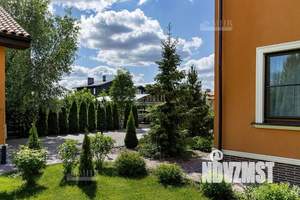 Дом 243м², 2-этажный, участок 10 сот.