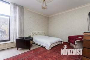 Коттедж 450м², 2-этажный, участок 7 сот.