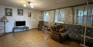 Дом 250м², 3-этажный, участок 6 сот.