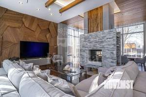 Дом 590м², 2-этажный, участок 15 сот.