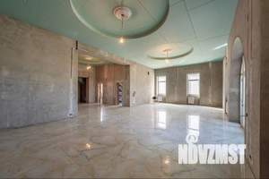 Коттедж 1018м², 3-этажный, участок 12 сот.