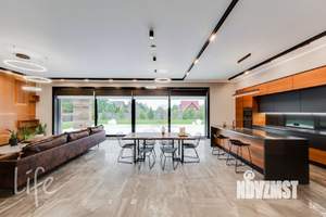 Дом 540м², 2-этажный, участок 25 сот.