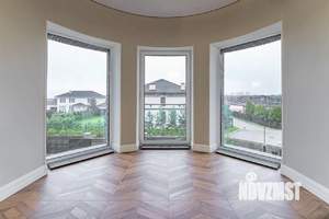 Дом 525м², 2-этажный, участок 14 сот.