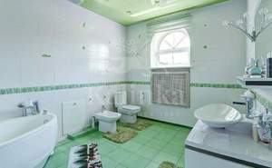 Дом 800м², 2-этажный, участок 0 сот.